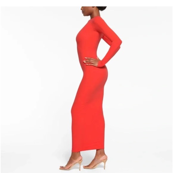 SKIMS NWT Fits Everybody Crew Neck Long Sleeve Dress color-Poppy - Picture 3 of 6